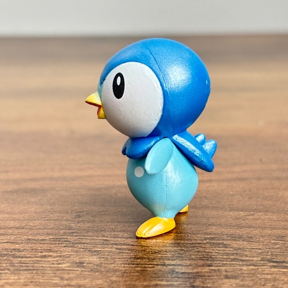 Pokémon PIPLUP Blue Metallic Penguin Toy Battle Action Figure 2020 WCT Topper - Picture 3 of 7